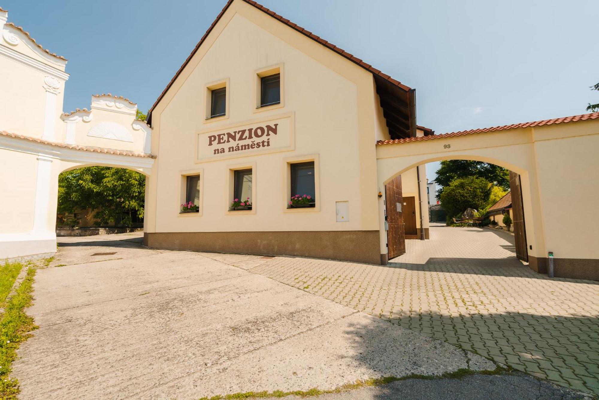Penzion Sezemice Extérieur photo
